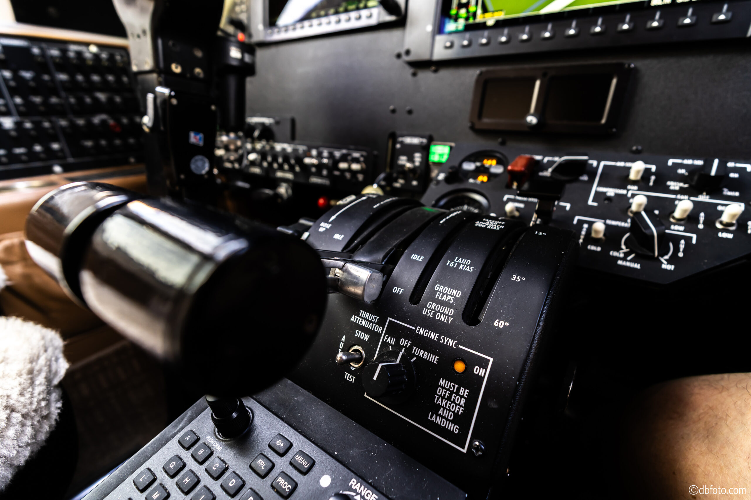 ©dbfoto Flight Deck10